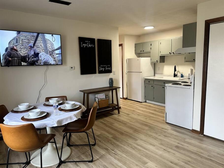 Capital Suite On 6Th Street - King Bed / Downtown! Springfield Eksteriør bilde
